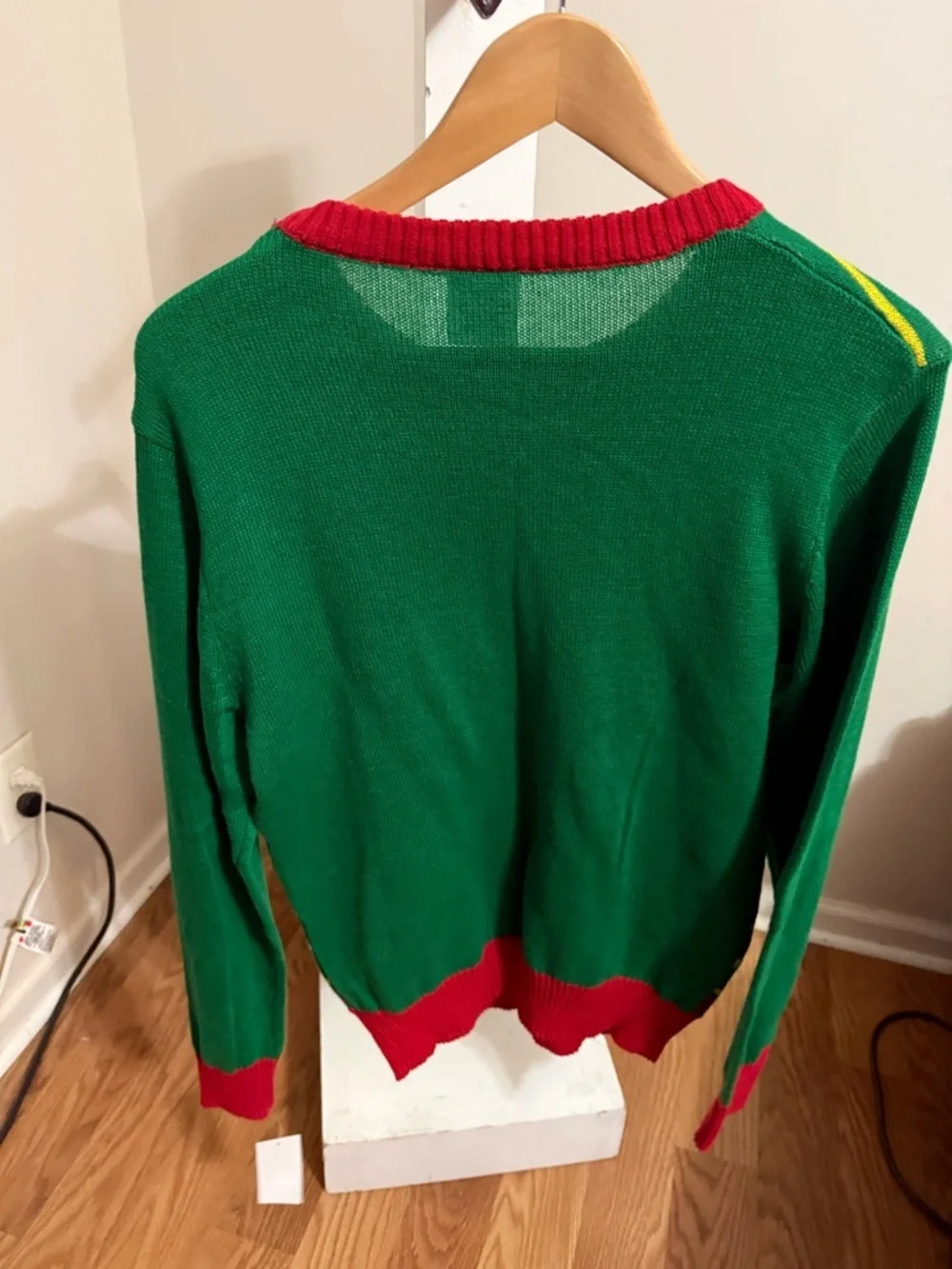 NWT The Grinch Christmas Sweater